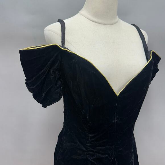 Vintage Moda International Black Velvet Off-Shoulder Dress Size - Picture 7 of 16